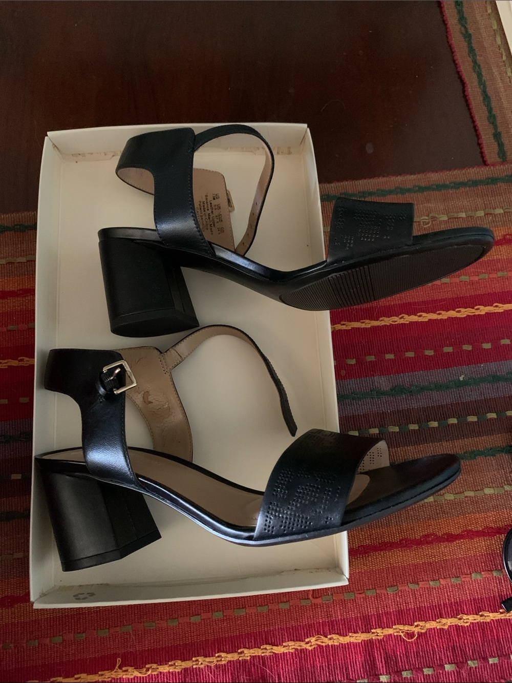 Naturalizer Black Sandals 7.5 New in Box - Picture 3 of 7